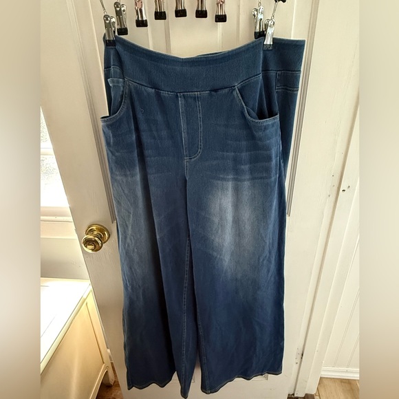 Halara - Halara Flex High Waisted Baggy Wide Leg Jeans - Picture 3 of 6